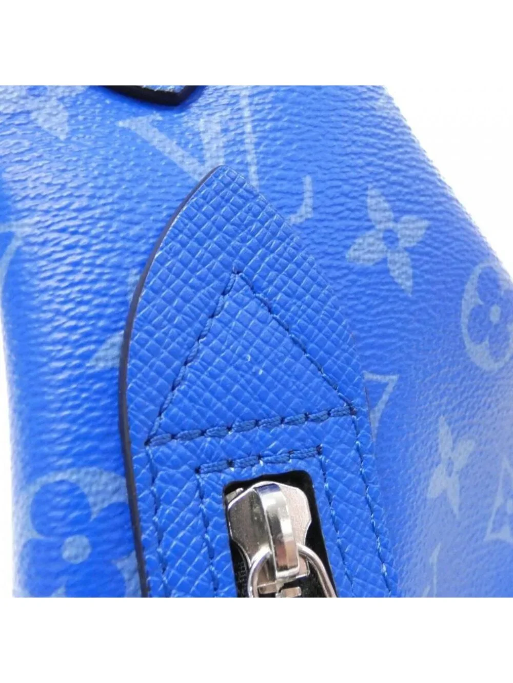Louis Vuitton Taiga Rama Duo Sling Back Shoulder Bag